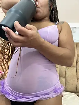 Snapshot of Hannagarces chatting on April 15, 2026, 11:28 am Hannagarces online show from April 15, 2026, 11:28 am