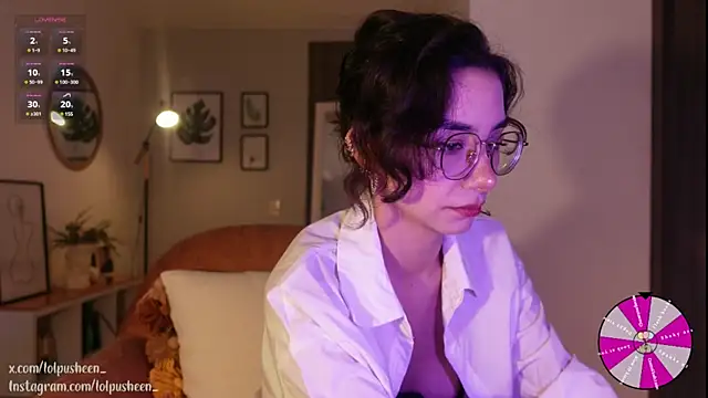 Snapshot of JulietteDee chatting on March 14, 2025, 10:38 pm JulietteDee online show from March 14, 2025, 10:38 pm