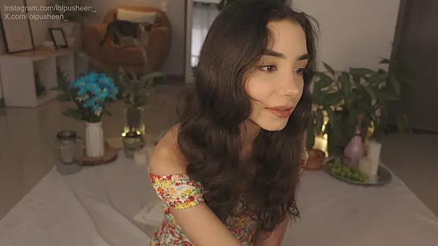JulietteDee online show from July 10, 2026, 9:39 pm
