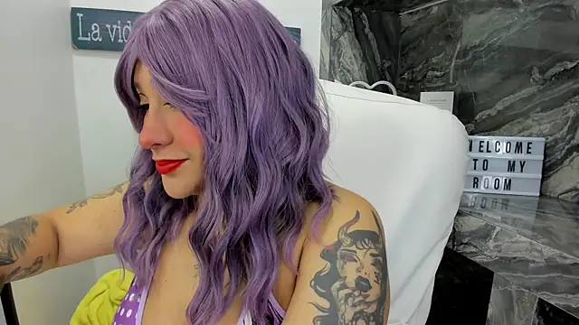 miss danika online show from January 13, 2026, 11:04 am