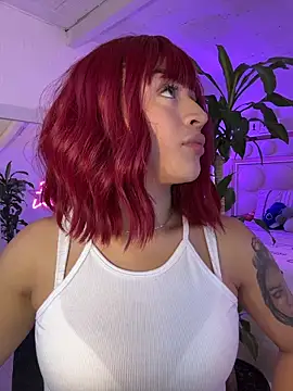 Snapshot of lucianaroy chatting on November 14, 2025, 10:07 pm lucianaroy online show from November 14, 2025, 10:07 pm