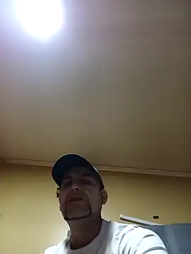 TrainedFinder5 online show from May 8, 2026, 12:49 am