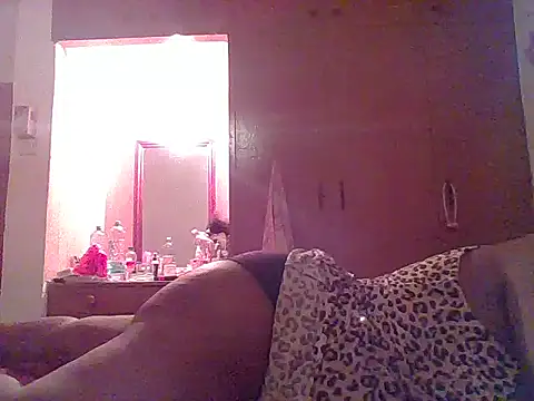 Snapshot of Shaz_brown chatting on March 1, 2026, 11:07 pm Shaz brown online show from March 1, 2026, 11:07 pm