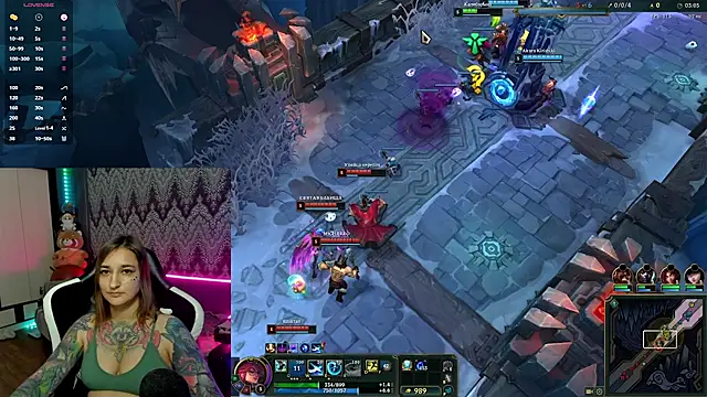 Snapshot of AlexRacc00n chatting on December 16, 2025, 8:14 pm AlexRacc00n online show from December 16, 2025, 8:14 pm