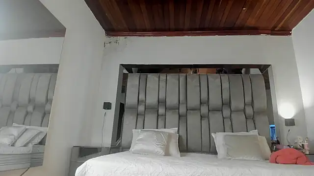 Snapshot of NikkySmiith chatting on February 10, 2026, 11:58 am NikkySmiith online show from February 10, 2026, 11:58 am