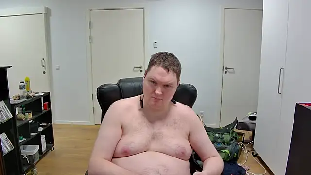 Snapshot of kresser1995DK21 chatting on March 3, 2025, 12:04 am kresser1995DK21 online show from March 3, 2025, 12:04 am