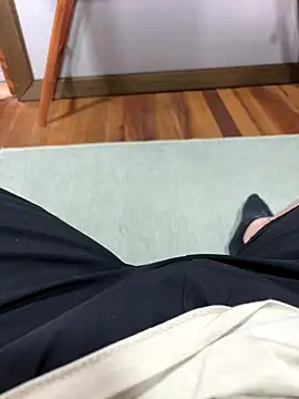 Snapshot of dotlondrina chatting on December 1, 2025, 11:26 am dotlondrina online show from December 1, 2025, 11:26 am