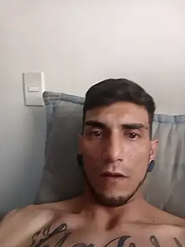 Snapshot of Bogotano1312 chatting on December 18, 2025, 12:55 pm Bogotano1312 online show from December 18, 2025, 12:55 pm