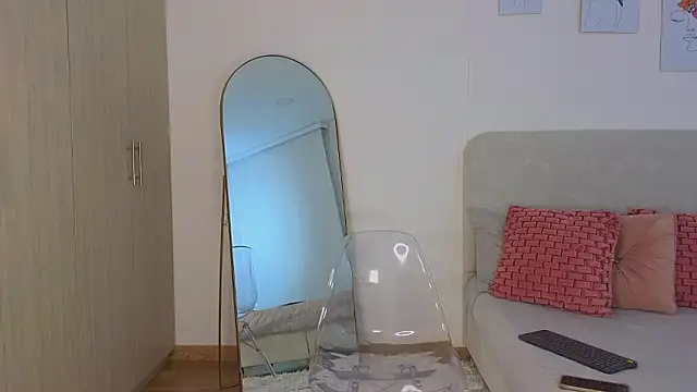 Snapshot of KristennBlue chatting on February 21, 2026, 4:52 pm KristennBlue online show from February 21, 2026, 4:52 pm