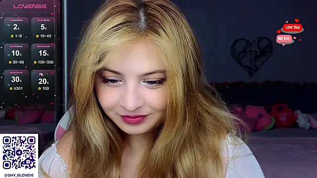 Snapshot of shy_blondiee chatting on January 23, 2025, 10:33 pm shy blondiee online show from January 23, 2025, 10:33 pm