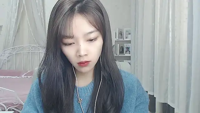 Jenny-Z online show from February 9, 2026, 2:04 am