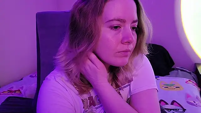 InternetFairy XO online show from November 25, 2025, 2:22 am