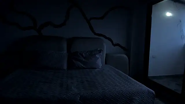 LyonGallego  online show from January 26, 2025, 11:28 am