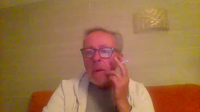 tuggy59 online show from April 14, 2026, 4:07 am