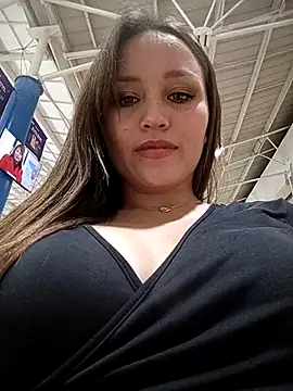 Snapshot of marena_saenz chatting on December 4, 2024, 10:41 pm marena saenz online show from December 4, 2024, 10:41 pm