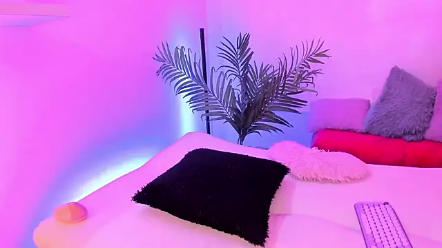 Snapshot of Gloomydoll chatting on January 15, 2026, 5:49 pm Gloomydoll online show from January 15, 2026, 5:49 pm