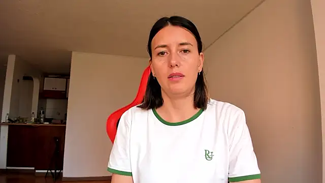 zoe jeane beker online show from February 28, 2025, 9:55 pm