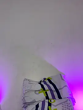 Anette  online show from October 28, 2025, 8:00 pm