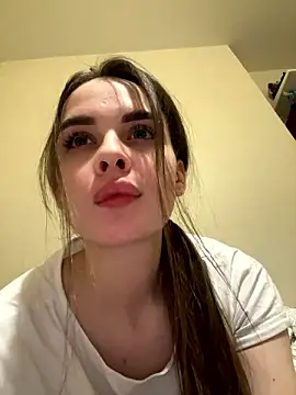 Snapshot of KristenSayles chatting on December 3, 2024, 11:44 am KristenSayles online show from December 3, 2024, 11:44 am