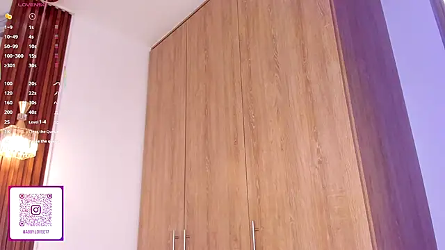 Snapshot of Gabbyy_ chatting on October 17, 2025, 2:19 pm Gabbyy online show from October 17, 2025, 2:19 pm