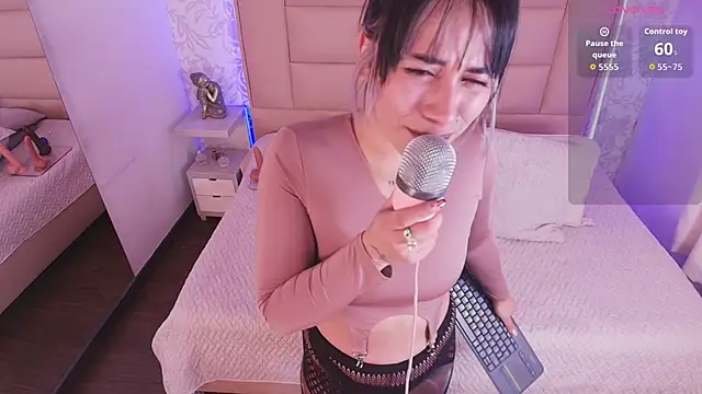 monserrat towers online show from November 17, 2025, 1:17 pm