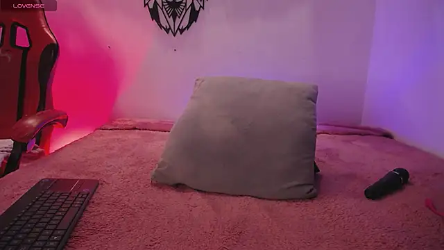 Katy Van online show from October 12, 2025, 8:52 pm