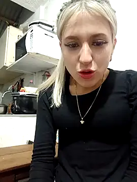 Snapshot of eva-2023 chatting on January 3, 2025, 6:11 am eva-2023 online show from January 3, 2025, 6:11 am