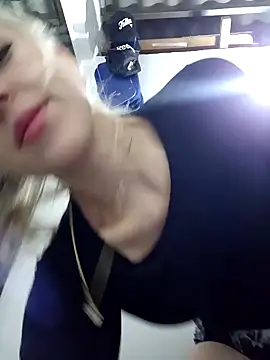 Snapshot of eva-2023 chatting on January 4, 2025, 3:07 am eva-2023 online show from January 4, 2025, 3:07 am