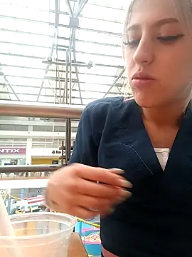 Snapshot of eva-2023 chatting on February 5, 2025, 8:04 pm eva-2023 online show from February 5, 2025, 8:04 pm