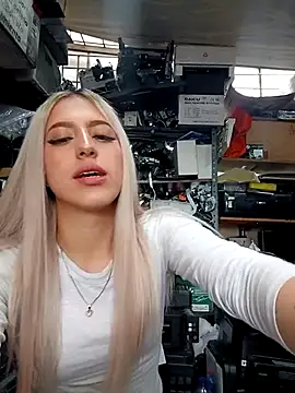 Snapshot of eva-2023 chatting on March 14, 2025, 8:49 pm eva-2023 online show from March 14, 2025, 8:49 pm