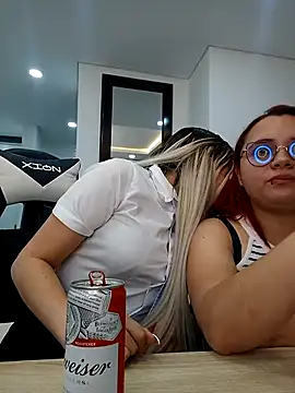 Snapshot of eva-2023 chatting on November 8, 2025, 3:07 am eva-2023 online show from November 8, 2025, 3:07 am