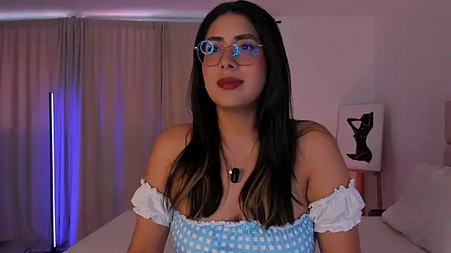 Snapshot of tina_olsen07 chatting on September 15, 2025, 2:17 pm tina olsen07 online show from September 15, 2025, 2:17 pm