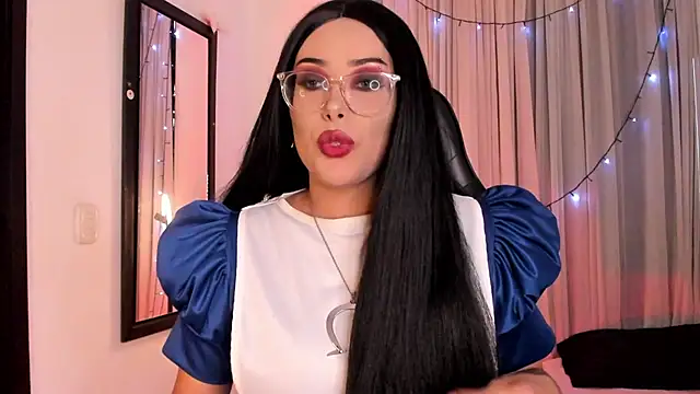 Snapshot of willow_poisson chatting on June 20, 2026, 6:00 pm willow poisson online show from June 20, 2026, 6:00 pm