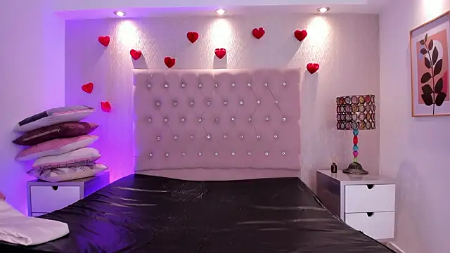 Snapshot of NatyQueen_ chatting on February 26, 2026, 1:10 pm NatyQueen online show from February 26, 2026, 1:10 pm