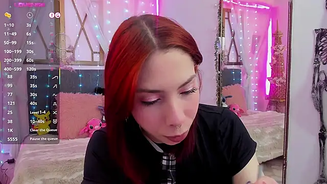 laura olssen online show from November 28, 2025, 12:30 pm