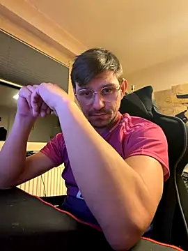 Shaiiboy online show from October 3, 2025, 2:52 am