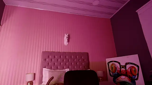 Snapshot of Martina_Haley chatting on December 28, 2024, 9:52 am Martina Haley online show from December 28, 2024, 9:52 am