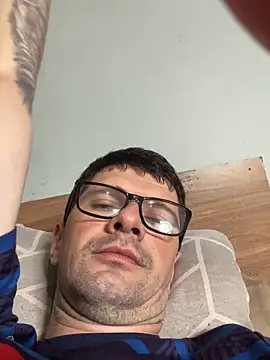 Juliano2289 online show from April 9, 2026, 4:34 pm