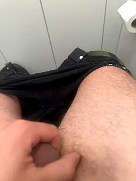 Snapshot of Miko075 chatting on September 19, 2025, 11:11 am Miko075 online show from September 19, 2025, 11:11 am