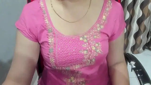 Snapshot of Kaur_Jannat chatting on February 24, 2026, 6:28 pm Kaur Jannat online show from February 24, 2026, 6:28 pm