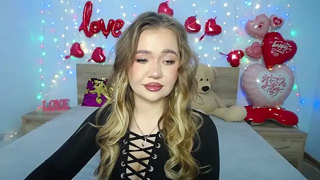 Snapshot of StacyYellig chatting on February 6, 2025, 8:50 am StacyYellig online show from February 6, 2025, 8:50 am