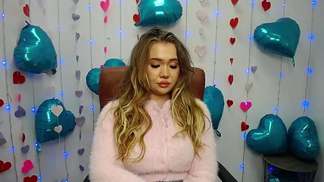 Snapshot of StacyYellig chatting on February 16, 2025, 6:21 am StacyYellig online show from February 16, 2025, 6:21 am