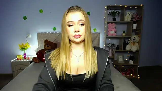 Snapshot of StacyYellig chatting on March 17, 2025, 3:36 am StacyYellig online show from March 17, 2025, 3:36 am