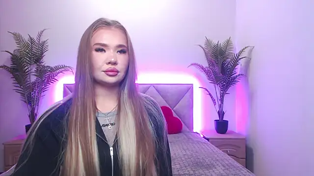 Snapshot of StacyYellig chatting on November 7, 2025, 8:42 pm StacyYellig online show from November 7, 2025, 8:42 pm