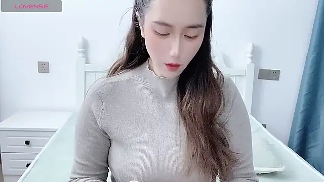 Snapshot of LIsha--170 chatting on November 9, 2025, 7:28 am LIsha--170 online show from November 9, 2025, 7:28 am