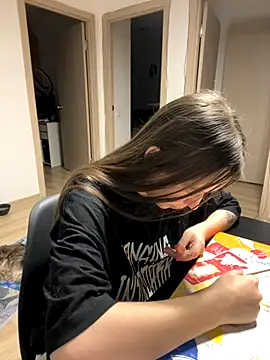 HelloRoxy online show from October 30, 2025, 4:30 pm