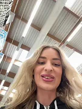 EvieEvans online show from February 21, 2025, 3:54 pm