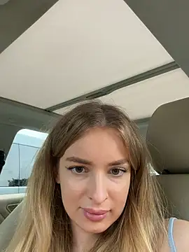 EvieEvans online show from May 31, 2026, 6:09 pm