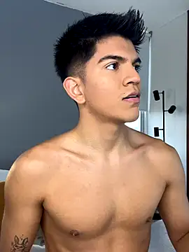 santiago 01 online show from December 4, 2025, 10:18 pm