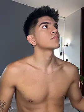 santiago 01 online show from December 19, 2025, 10:28 pm